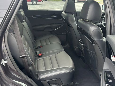 Used 2019 Kia Sorento SX AWD/4WD image 9