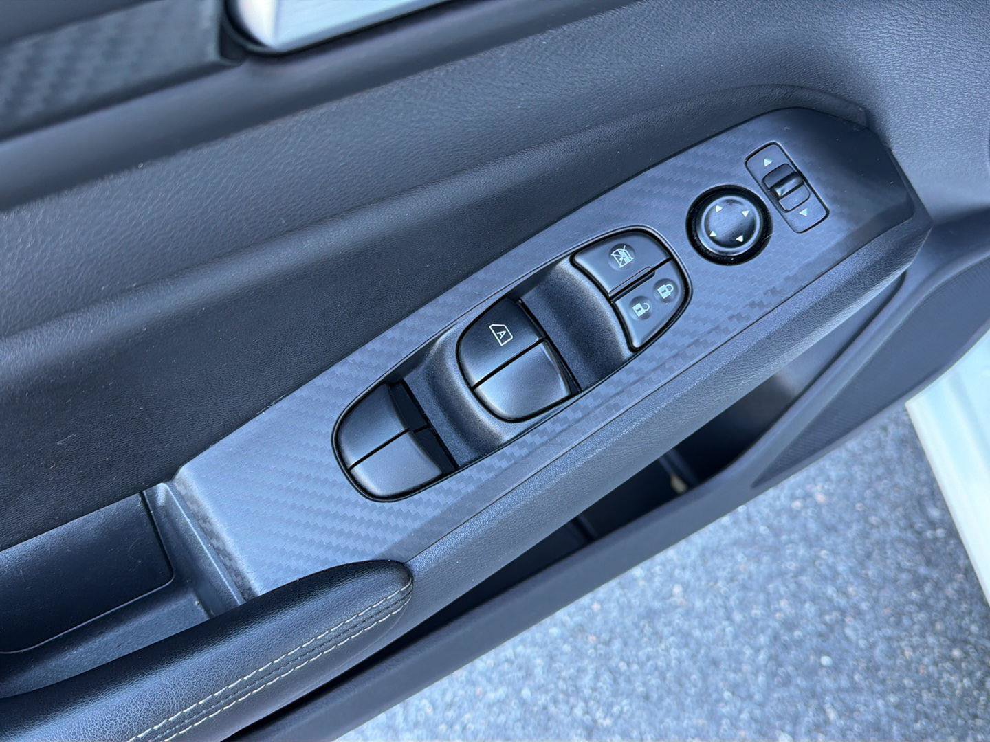 Used 2025 Nissan Altima 2.5 SV FWD image 31