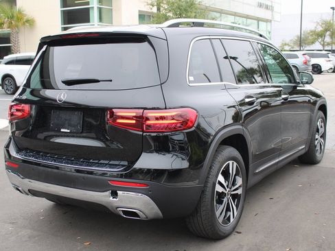Certified 2025 Mercedes-Benz GLB 250 image 4