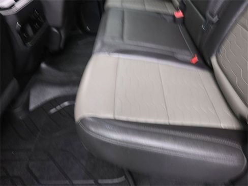 Used 2022 Chevrolet Silverado 1500 ZR2 image 21