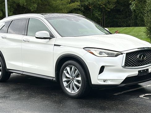 Certified 2022 INFINITI QX50 Luxe image 2