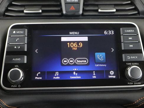 Used 2022 Nissan Versa SR w/ Convenience Package FWD image 27
