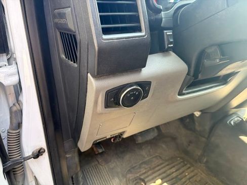 Used 2018 Ford F550 4x4 SuperCab Super Duty image 21
