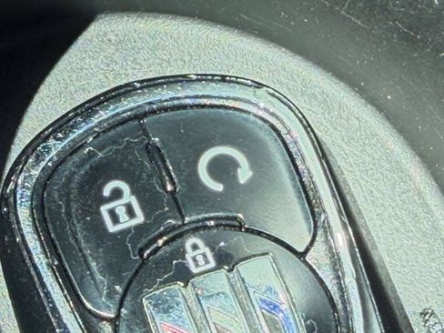 Used 2025 Buick Encore GX Preferred FWD image 23