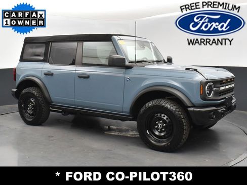 Used 2023 Ford Bronco Black Diamond image 4