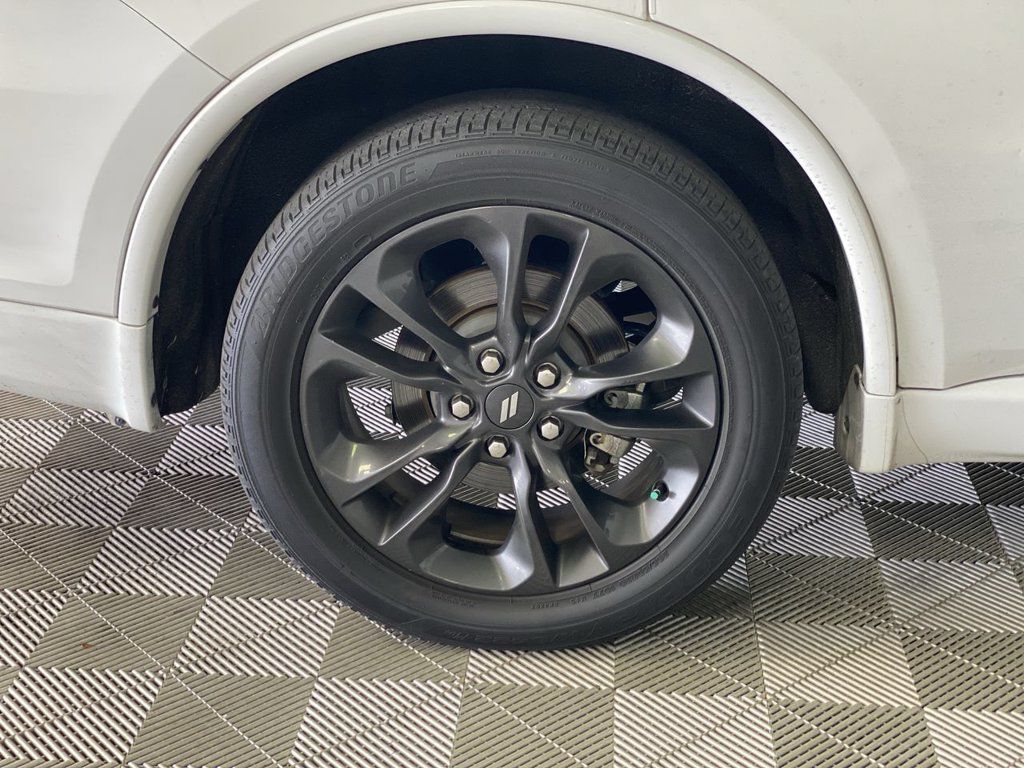 Used 2022 Dodge Durango SXT w/ Blacktop Package RWD image 18