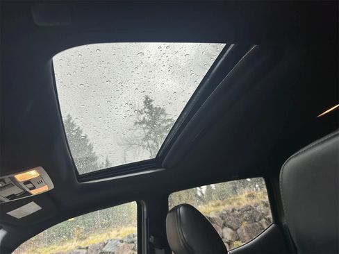 Used 2021 Toyota Tacoma TRD Off-Road w/ TRD Premium Off Road Package image 16