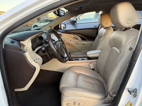 Used 2015 Buick LaCrosse Leather image 2