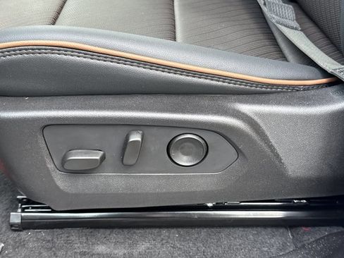 New 2026 GMC Canyon AT4 w/ Technology Plus Package image 17