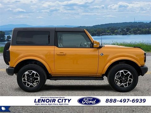 Certified 2022 Ford Bronco Outer Banks image 8