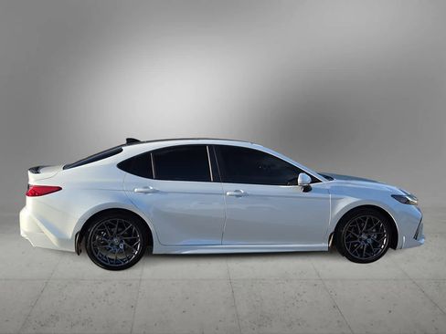 Used 2025 Toyota Camry XSE w/ Premium Plus Package image 9