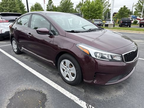 Used 2018 Kia Forte LX FWD image 9