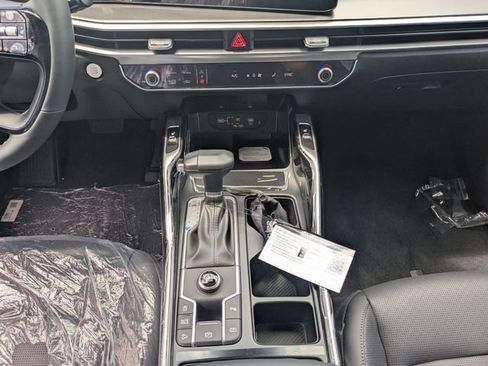 New 2026 Kia Sorento S FWD image 19