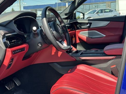 Used 2025 Acura MDX A-Spec image 8