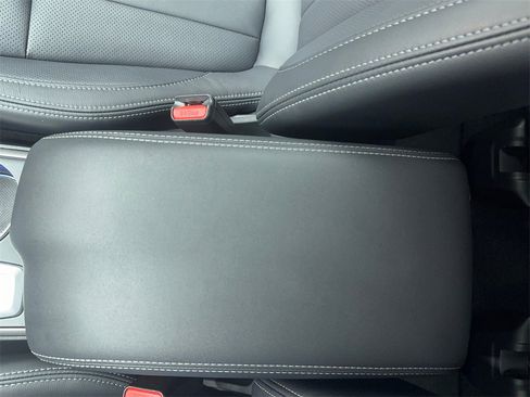 Used 2022 Subaru Ascent Limited w/ Technology Package image 35