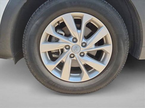 Used 2020 Hyundai Tucson Value FWD image 21