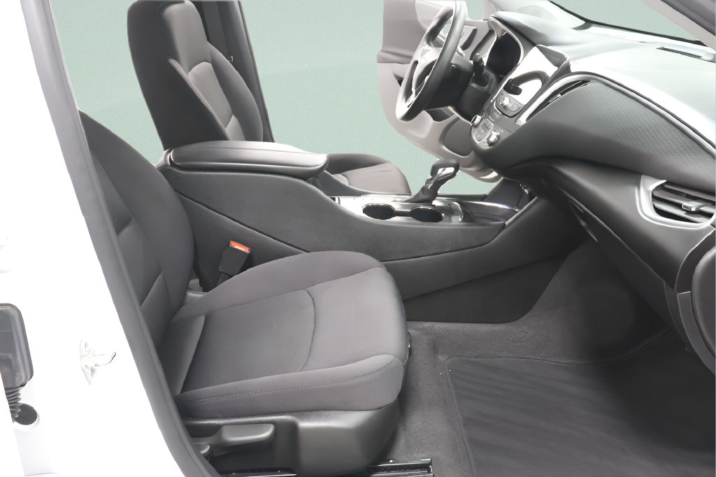 Used 2024 Chevrolet Malibu LT FWD image 27