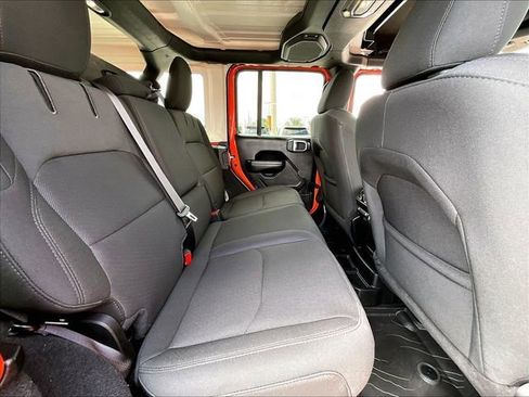 Used 2023 Jeep Wrangler Unlimited w/ Cold Weather Group AWD/4WD image 16