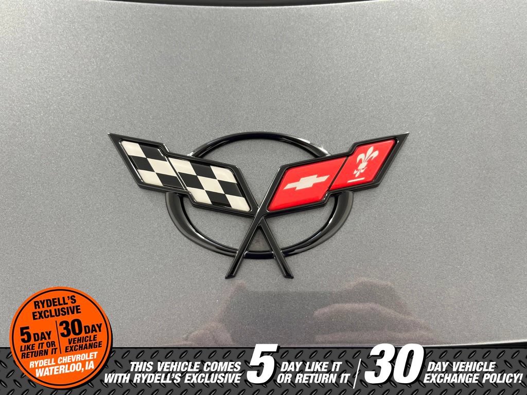 Used 2004 Chevrolet Corvette Coupe RWD image 31