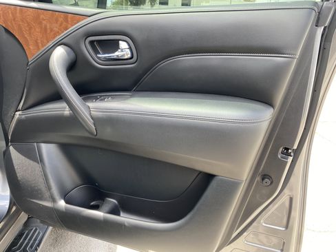 Used 2018 INFINITI QX80 4WD w/ Driver Assistance Package image 25