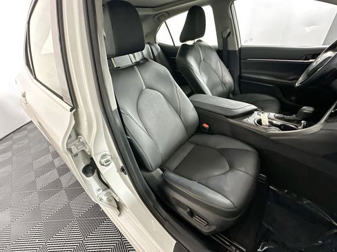 Used 2023 Toyota Camry XSE FWD image 26