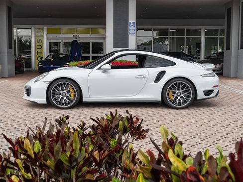 Used 2015 Porsche 911 Turbo S AWD/4WD image 29