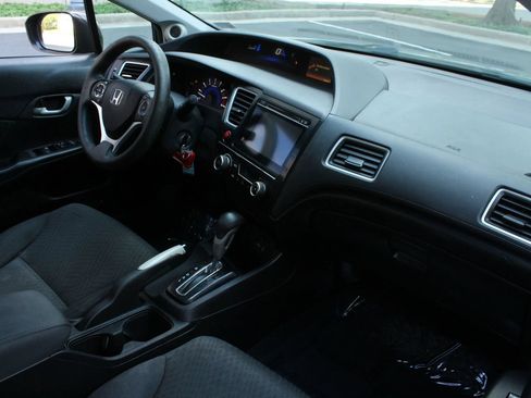 Used 2015 Honda Civic SE image 24