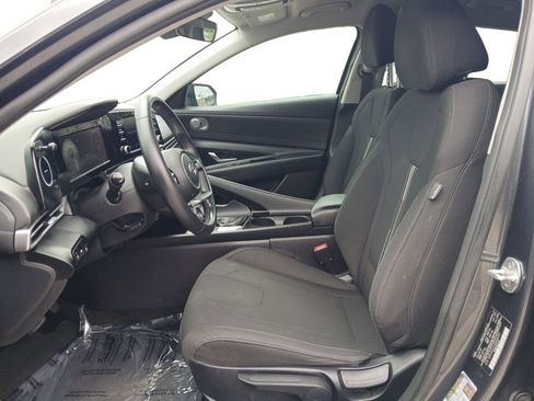 Used 2021 Hyundai Elantra SEL w/ Convenience Package FWD image 9