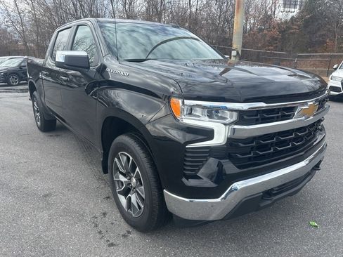 Used 2023 Chevrolet Silverado 1500 LT image 3