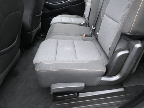 Used 2020 Chevrolet Traverse LS FWD image 29