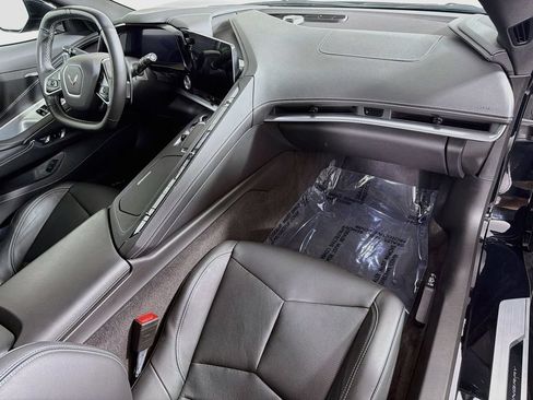 Used 2023 Chevrolet Corvette Stingray Convertible w/ Z51 Performance Package RWD image 25