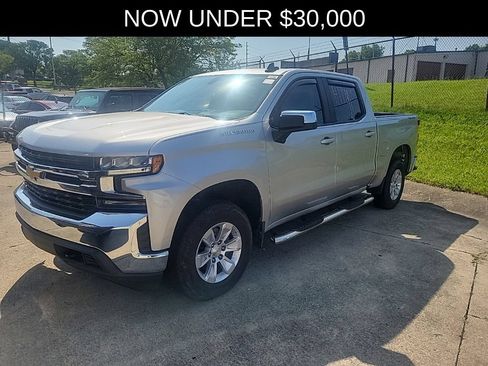 Used 2019 Chevrolet Silverado 1500 LT w/ All-Star Edition AWD/4WD image 2