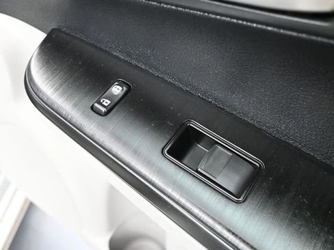 Used 2012 Toyota Camry LE image 39