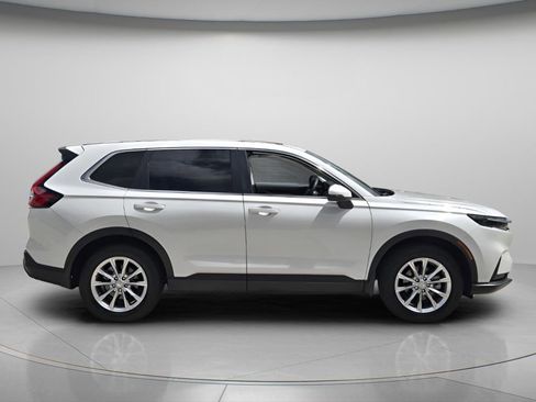 Used 2025 Honda CR-V EX image 3