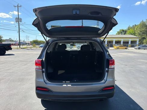 Used 2018 Kia Sorento L FWD image 15