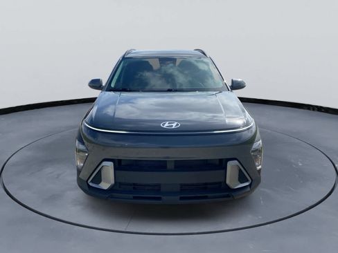 Used 2025 Hyundai Kona SEL AWD/4WD image 2