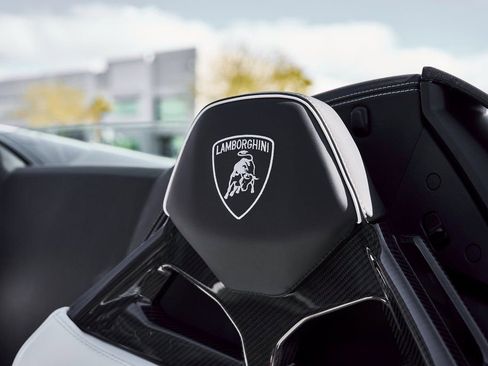 Used 2024 Lamborghini Huracan EVO AWD/4WD image 46