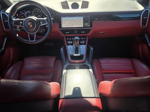 Used 2019 Porsche Cayenne E-Hybrid image 15