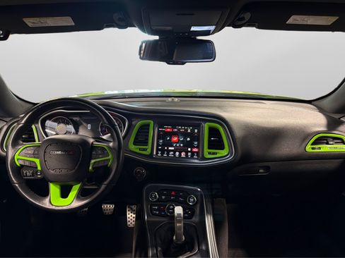 Used 2015 Dodge Challenger R/T Scat Pack w/ Leather Interior Group RWD image 23