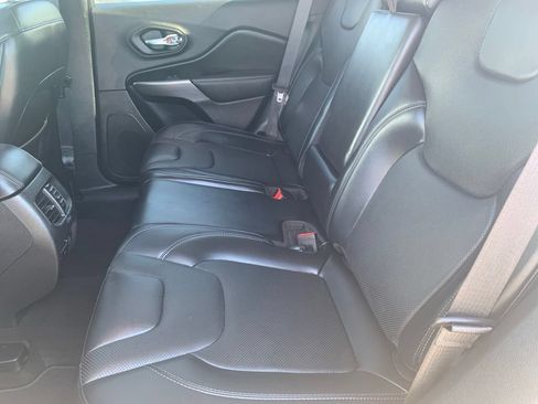 Used 2020 Jeep Cherokee Limited AWD/4WD image 17