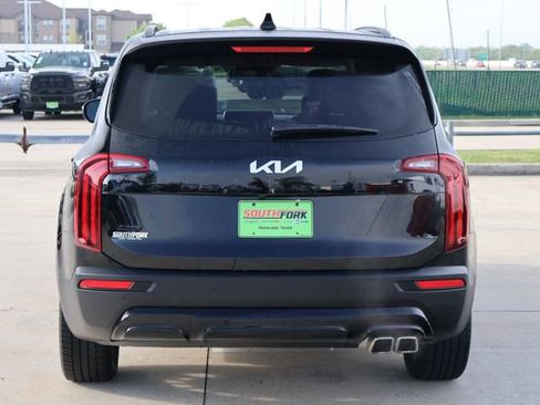 Used 2022 Kia Telluride EX w/ EX Premium Package image 5