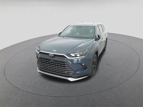 New 2026 Toyota Grand Highlander AWD Hybrid image 16