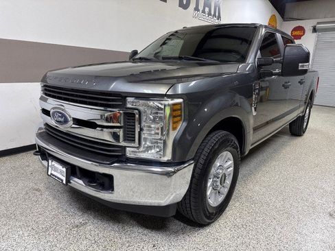Used 2019 Ford F250 XL w/ STX Appearance Package image 3