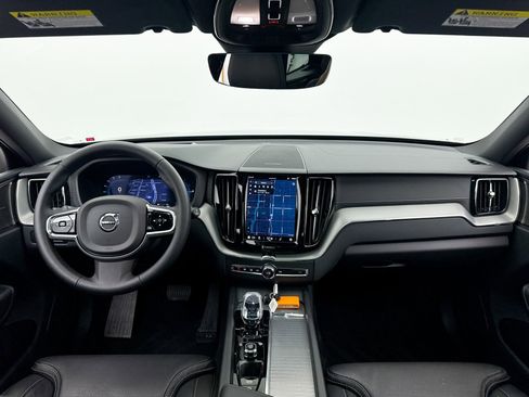 Used 2024 Volvo XC60 T8 Ultimate w/ Climate Package image 22