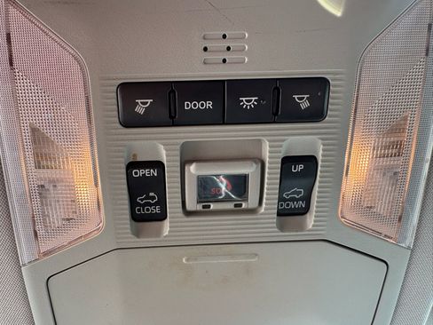 Used 2020 Toyota RAV4 XLE w/ Convenience Package FWD image 25