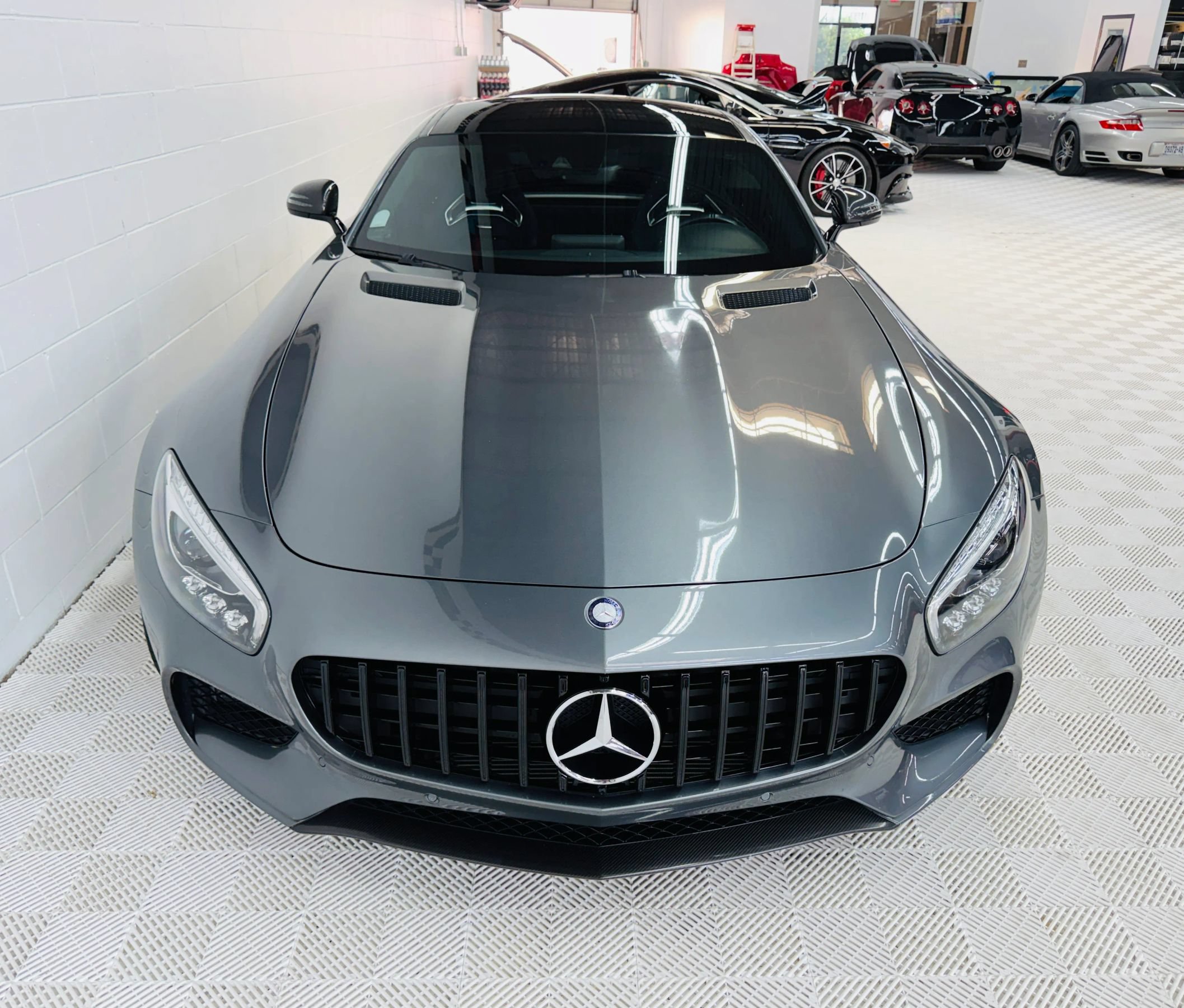 Used 2016 Mercedes-Benz AMG GT S image 7