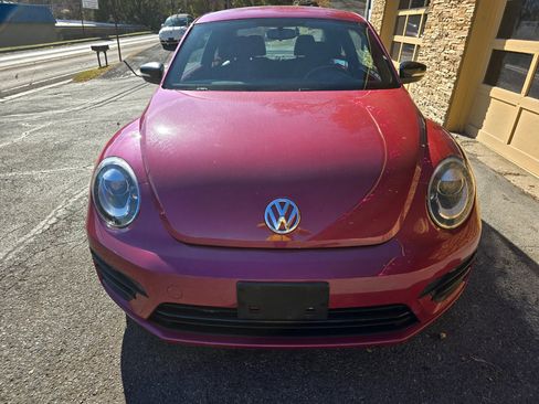 Used 2017 Volkswagen Beetle #PinkBeetle image 14