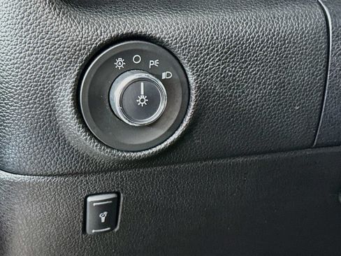 Used 2015 Lincoln Navigator 4WD image 10