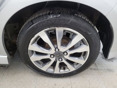 Used 2013 Honda Fit Sport image 31