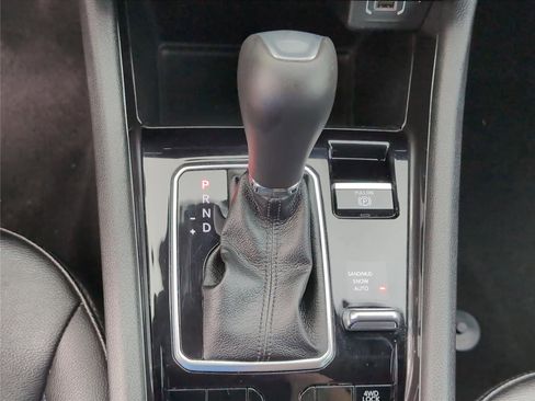 Used 2024 Jeep Compass Latitude image 18